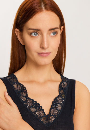 Woolen Lace Tank Top | Black 70912-019